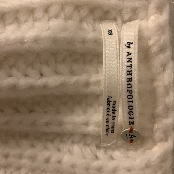 White sweater Anthropology XS - Picture 6 of 7